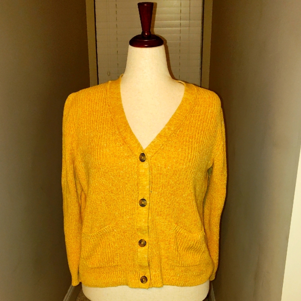 Croft & Barrow Yellow Cardigan Sweater V-Neck Long Sleeve